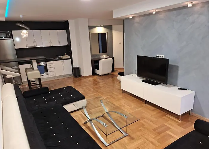 Luks Apartment